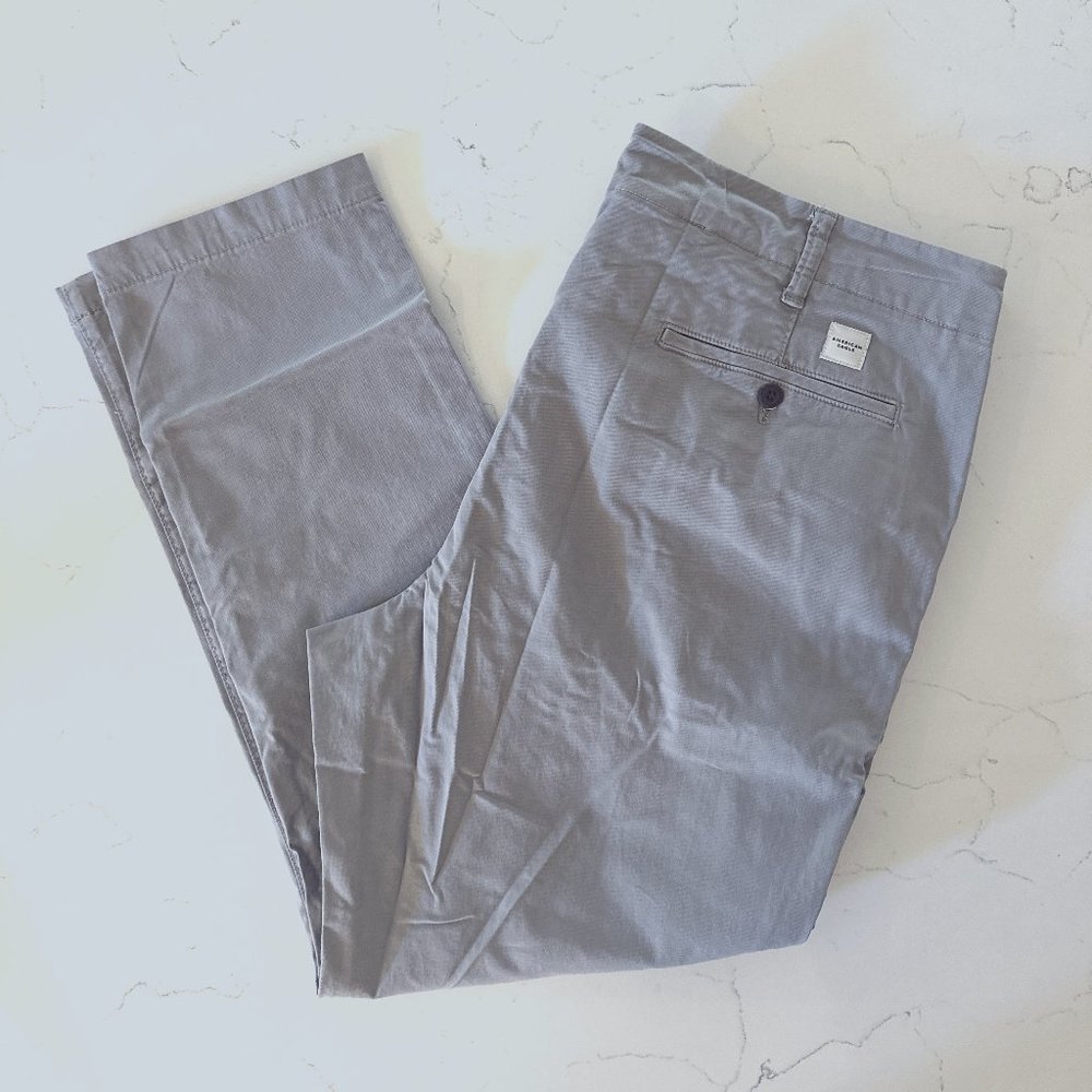 BNWT American Eagle Athletic Skinny Grey Khaki